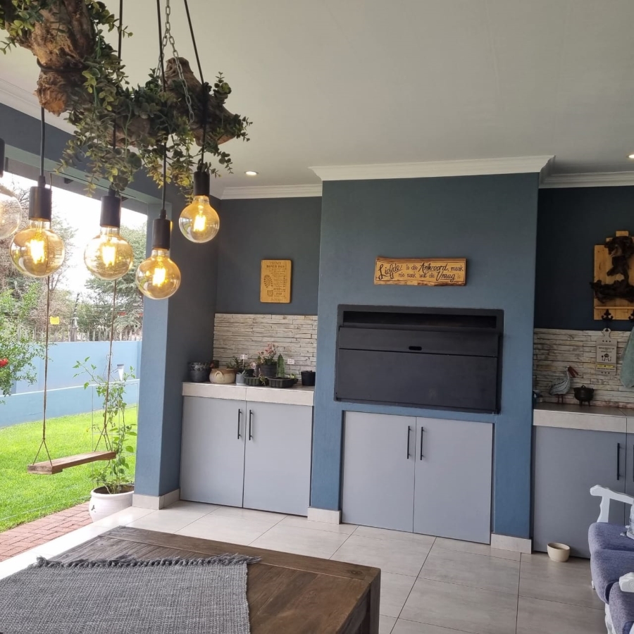 6 Bedroom Property for Sale in Kathu Northern Cape